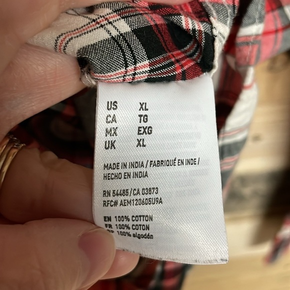 American Eagle size XL red plaid long sleeve button down shirt with pocket - Picture 5 of 7